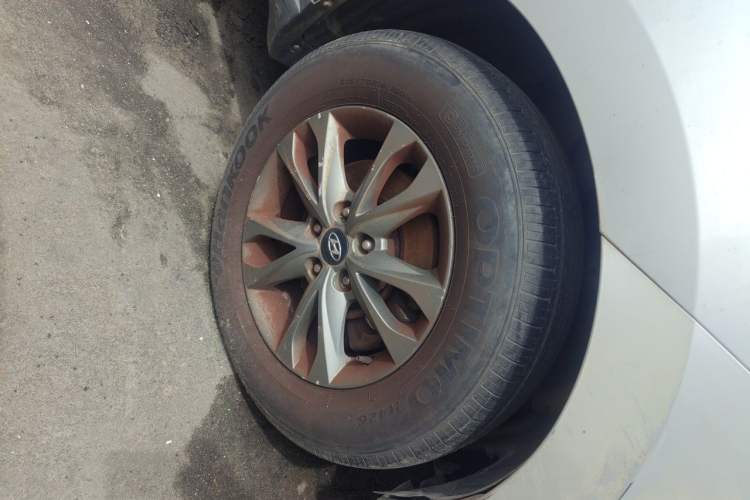 Used Hyundai ix35 2013 2.0L Manual 2WD Comfort GL China IV Standard Right Front Wheel Hub