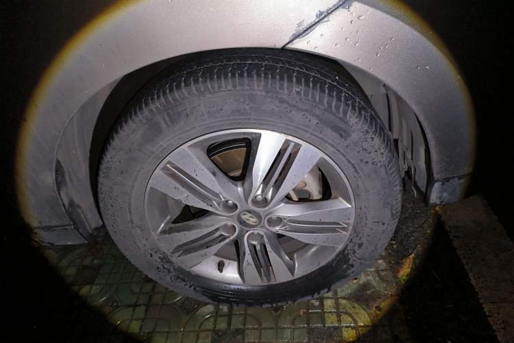 Used Hyundai ix35 2013 2.0L Automatic 4x4 Intelligent GLS China IV Standard Right Front Wheel Hub