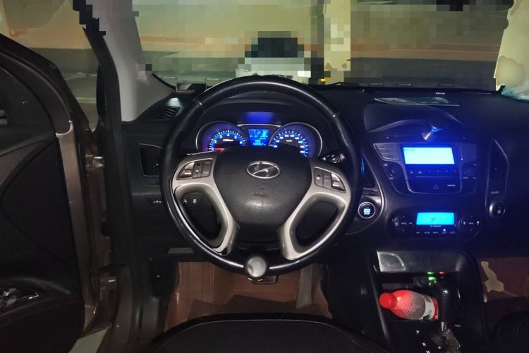 Used Hyundai ix35 2013 2.0L Automatic Two-Wheel Drive Smart GLS China IV Standard Steering Wheel