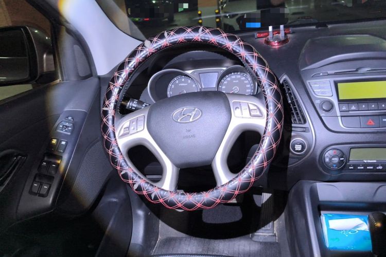Used Hyundai ix35 2013 2.0L Automatic Two-Wheel Drive Smart GLS China IV Standard Steering Wheel