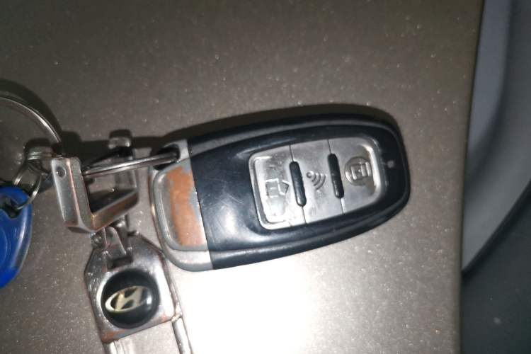 Used Hyundai ix35 2013 2.0L Automatic 2WD Comfort GL China IV Standard Vehicle Key