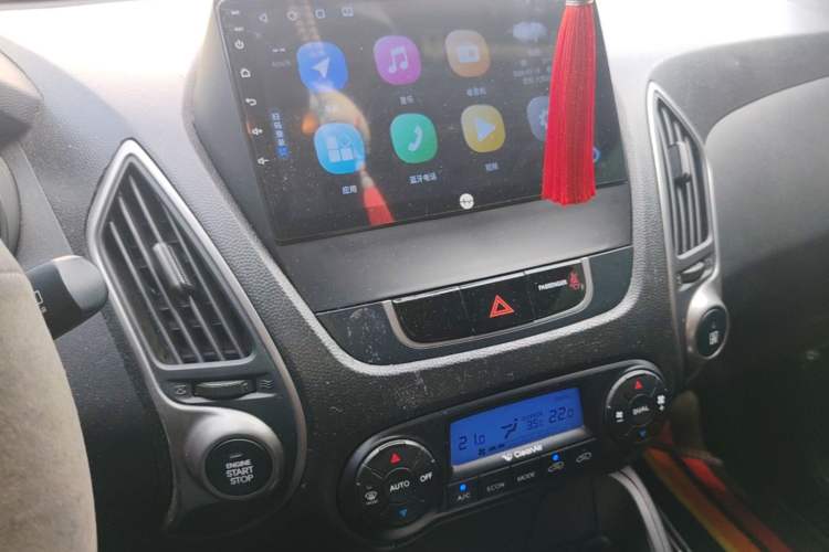 Used Hyundai ix35 2013 2.0L Automatic Two-Wheel Drive Smart GLS China IV Standard Audio And AC Panel