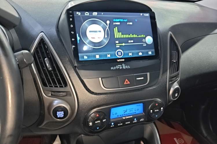 Used Hyundai ix35 2013 2.0L Automatic Two-Wheel Drive Smart GLS China IV Standard Audio And AC Panel