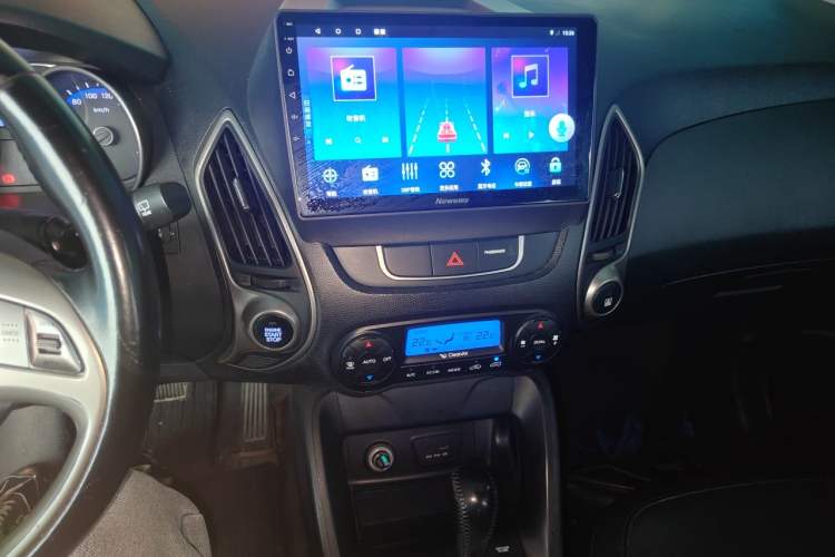 Used Hyundai ix35 2013 2.0L Automatic Two-Wheel Drive Smart GLS China IV Standard Audio And AC Panel