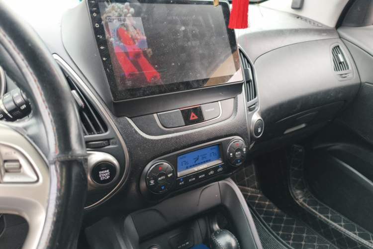 Used Hyundai ix35 2013 2.0L Automatic Two-Wheel Drive Smart GLS China IV Standard Audio And AC Panel