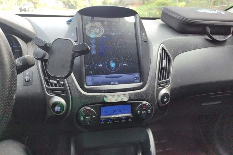Used Hyundai ix35 2013 2.0L Automatic Two-Wheel Drive Smart GLS China IV Standard Audio And AC Panel