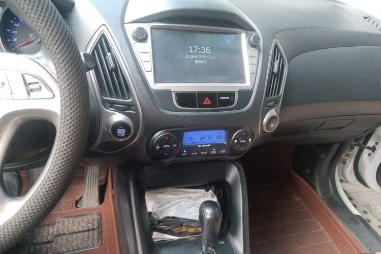 Used Hyundai ix35 2013 2.0L Automatic Two-Wheel Drive Smart GLS China IV Standard Audio And AC Panel