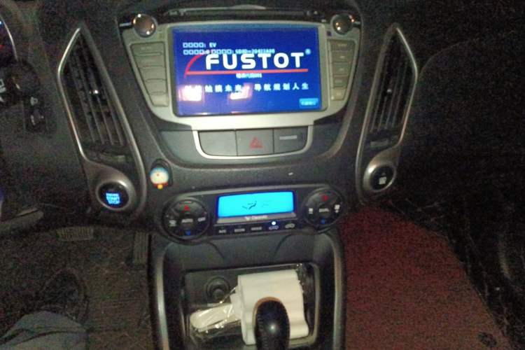 Used Hyundai ix35 2013 2.0L Automatic Two-Wheel Drive Smart GLS China IV Standard Audio And AC Panel