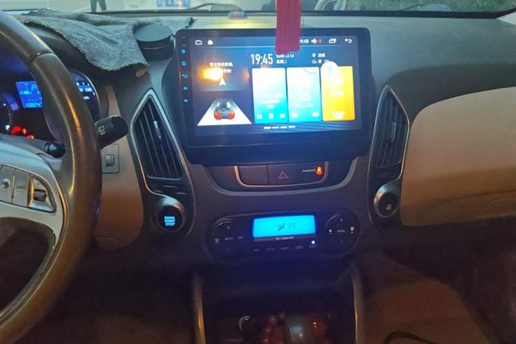 Used Hyundai ix35 2013 2.0L Automatic Two-Wheel Drive Smart GLS China IV Standard Audio And AC Panel