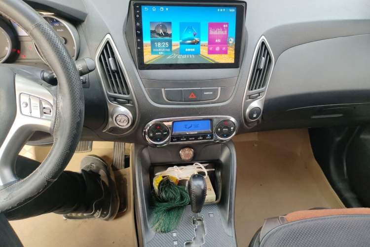 Used Hyundai ix35 2013 2.0L Automatic Two-Wheel Drive Smart GLS China IV Standard Audio And AC Panel