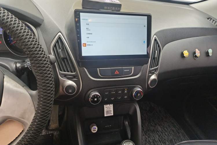 Used Hyundai ix35 2013 2.0L Manual 2WD Comfort GL China IV Standard Audio And AC Panel