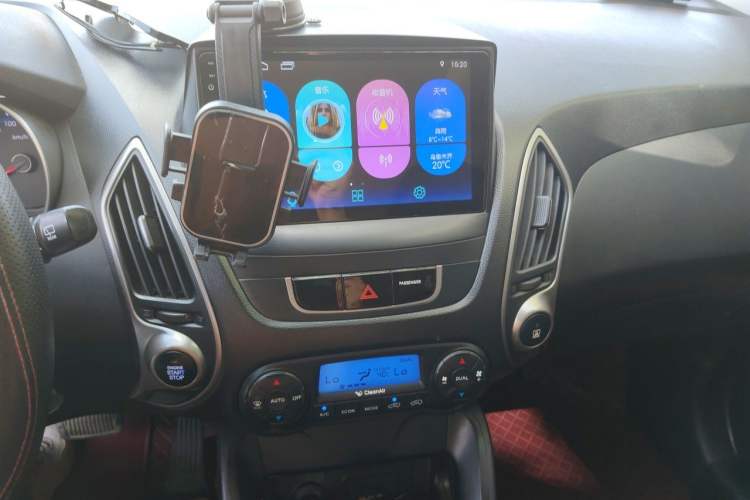 Used Hyundai ix35 2013 2.0L Automatic Two-Wheel Drive Smart GLS China IV Standard Audio And AC Panel