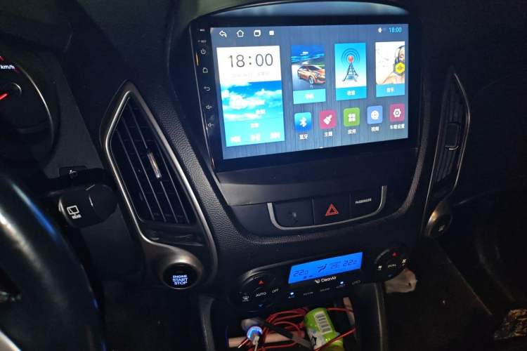 Used Hyundai ix35 2013 2.0L Automatic Two-Wheel Drive Smart GLS China IV Standard Audio And AC Panel