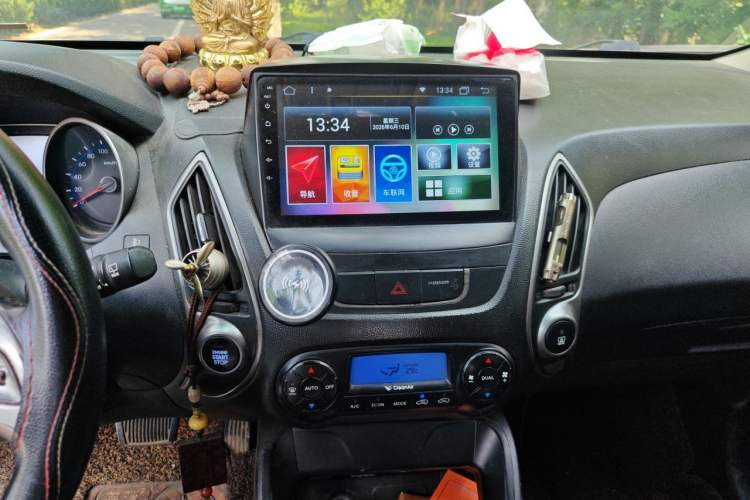 Used Hyundai ix35 2013 2.0L Automatic Two-Wheel Drive Smart GLS China IV Standard Audio And AC Panel
