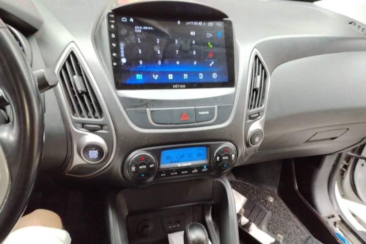 Used Hyundai ix35 2013 2.0L Automatic Two-Wheel Drive Smart GLS China IV Standard Audio And AC Panel