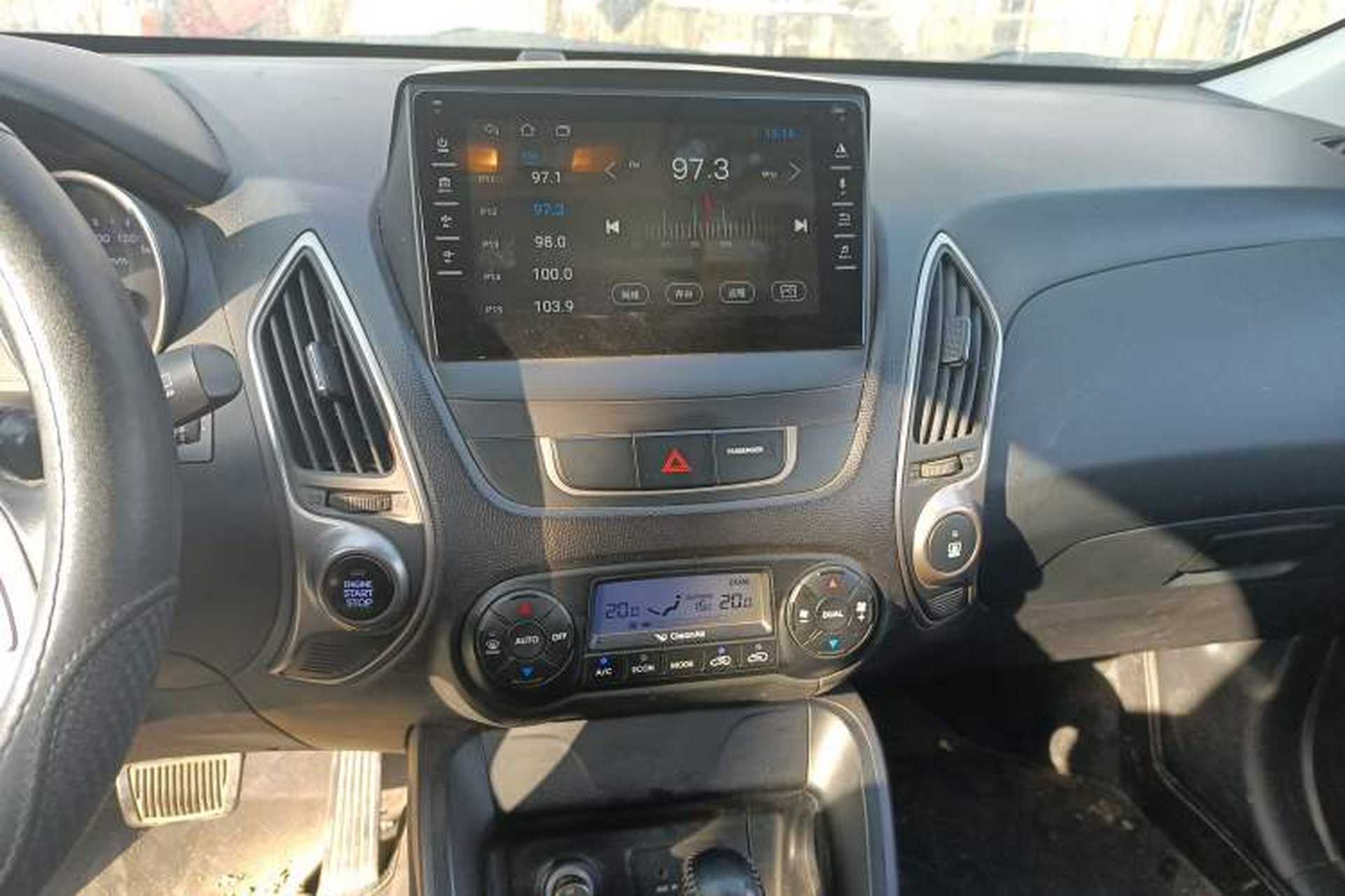 Used Hyundai ix35 2013 2.0L Automatic Two-Wheel Drive Smart GLS China IV Standard Audio And AC Panel