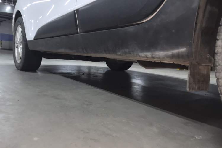 Used Hyundai ix35 2013 2.4L Automatic Two-Wheel Drive Leading GLX China V Standard Chassis Rear Left