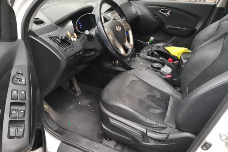 Used Hyundai ix35 2013 2.0L Automatic Two-Wheel Drive Smart GLS China IV Standard Driver Seat