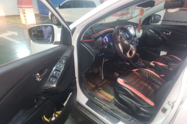 Used Hyundai ix35 2013 2.0L Automatic 4x4 Intelligent GLS China IV Standard Driver Seat