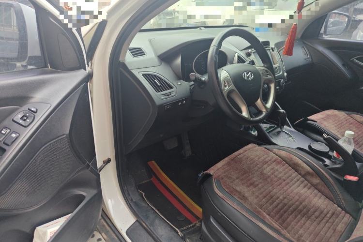 Used Hyundai ix35 2013 2.0L Automatic Two-Wheel Drive Smart GLS China IV Standard Driver Seat