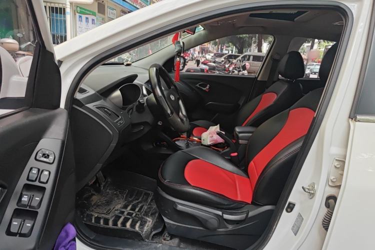 Used Hyundai ix35 2013 2.0L Automatic 2WD Comfort GL China IV Standard Driver Seat