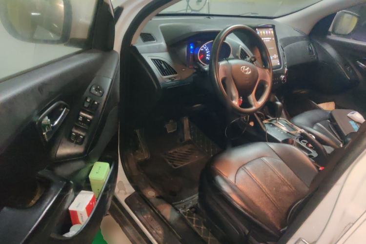Used Hyundai ix35 2013 2.0L Automatic 2WD Comfort GL China IV Standard Driver Seat