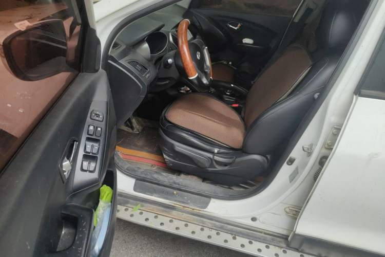 Used Hyundai ix35 2013 2.0L Automatic 2WD Comfort GL China IV Standard Driver Seat