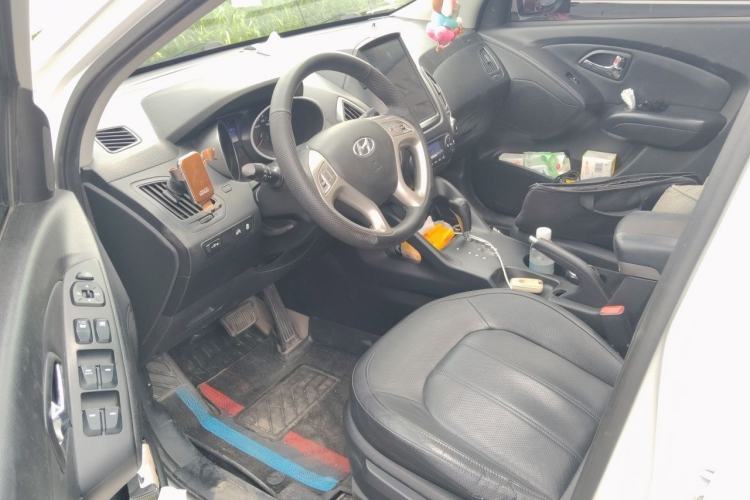 Used Hyundai ix35 2013 2.0L Automatic Two-Wheel Drive Smart GLS China IV Standard Driver Seat