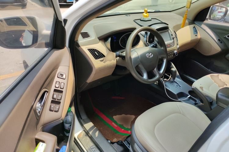 Used Hyundai ix35 2013 2.0L Automatic 2WD Comfort GL China IV Standard Driver Seat