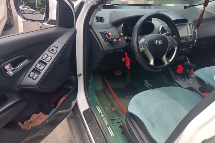 Used Hyundai ix35 2013 2.0L Automatic Two-Wheel Drive Smart GLS China IV Standard Driver Seat