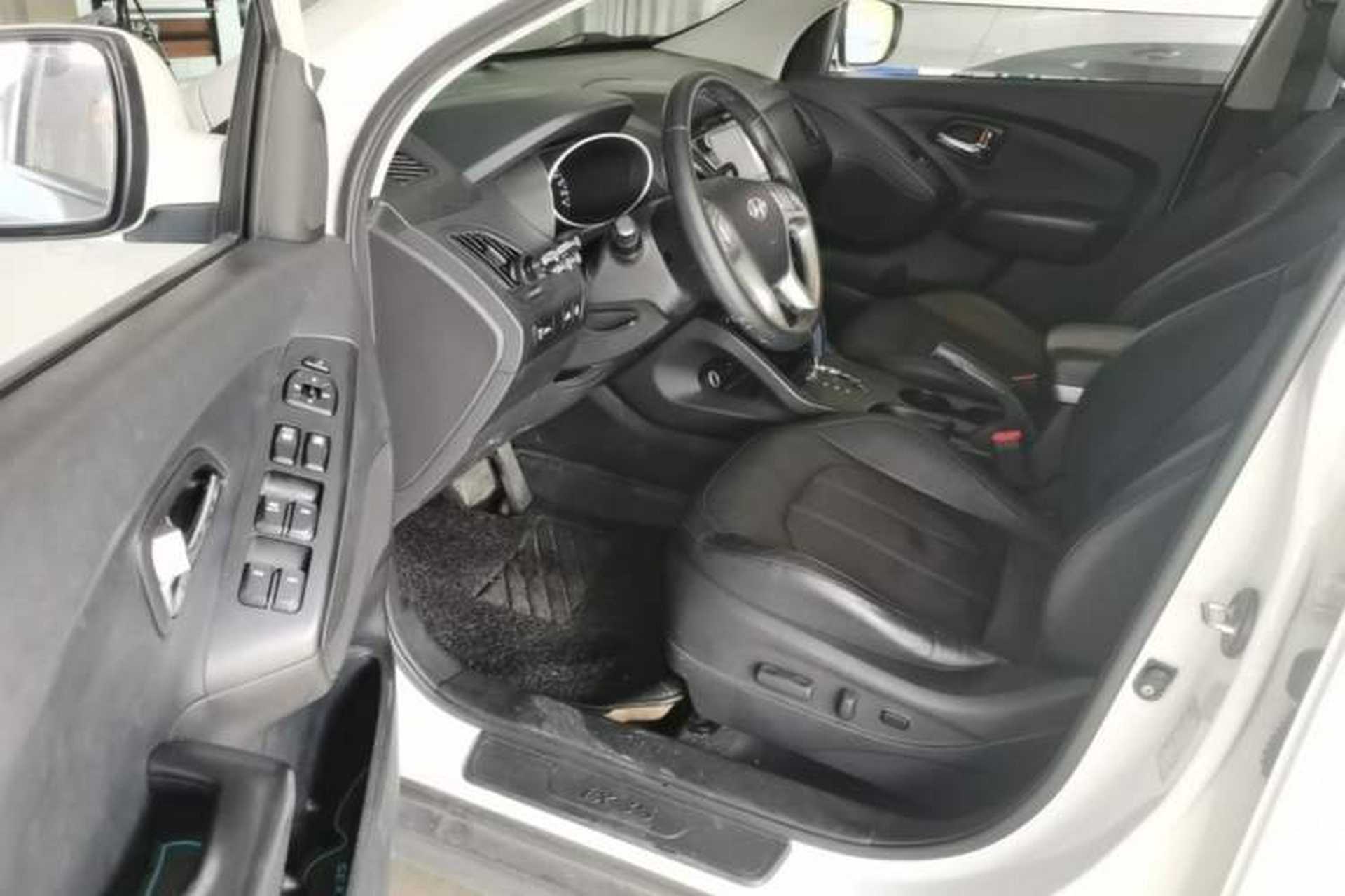 Used Hyundai ix35 2013 2.0L Automatic Two-Wheel Drive Smart GLS China IV Standard Driver Seat