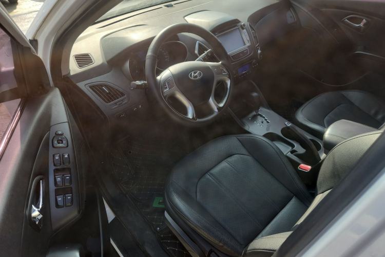 Used Hyundai ix35 2013 2.0L Automatic Two-Wheel Drive Smart GLS China V Standard Driver Seat