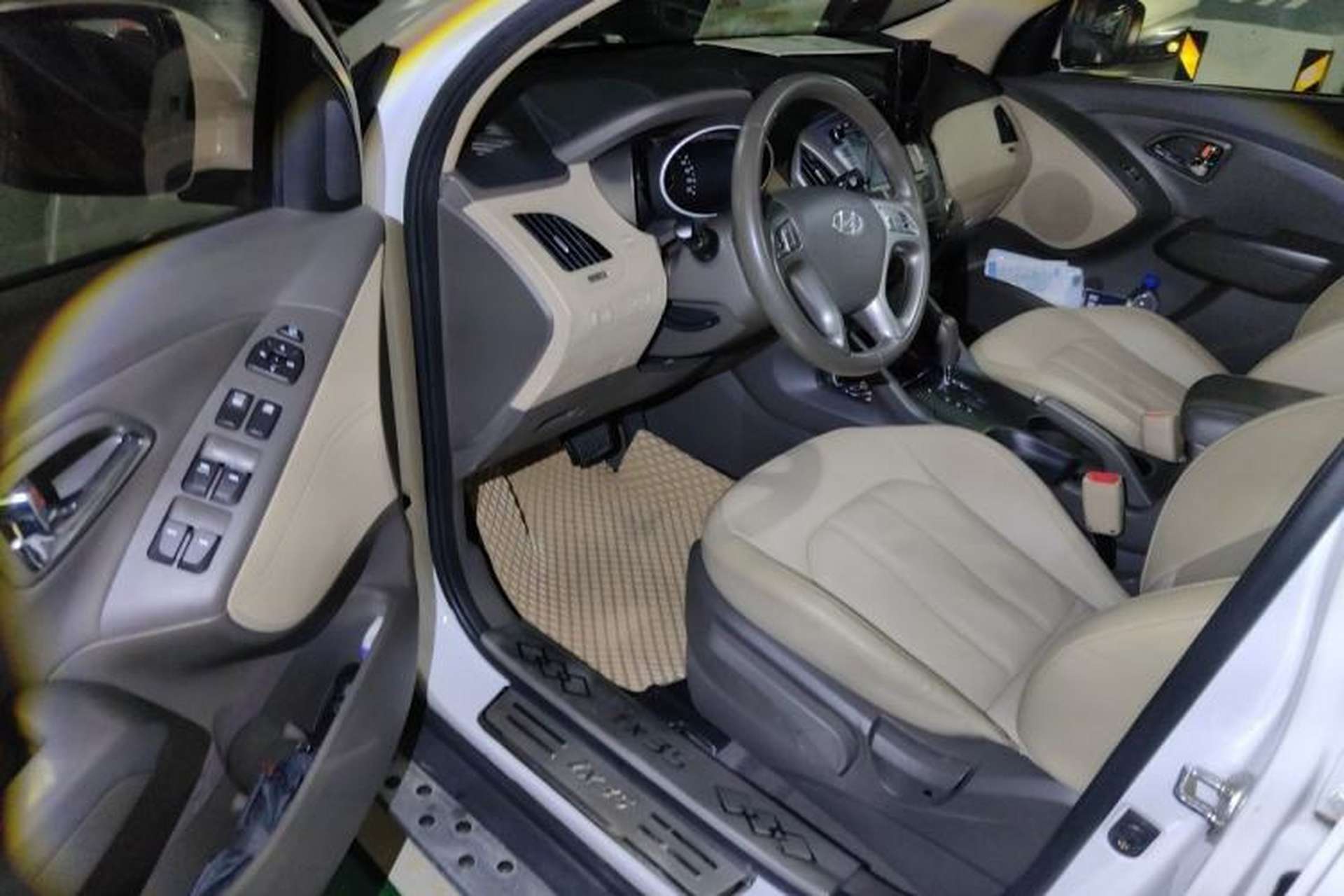 Used Hyundai ix35 2013 2.0L Automatic Two-Wheel Drive Smart GLS China V Standard Driver Seat