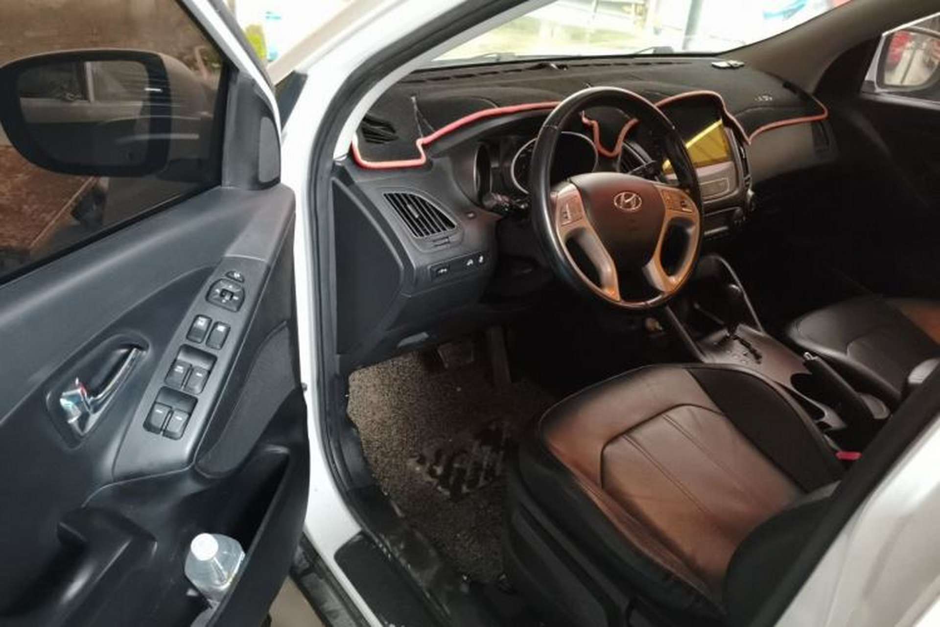 Used Hyundai ix35 2013 2.0L Automatic Two-Wheel Drive Smart GLS China IV Standard Driver Seat