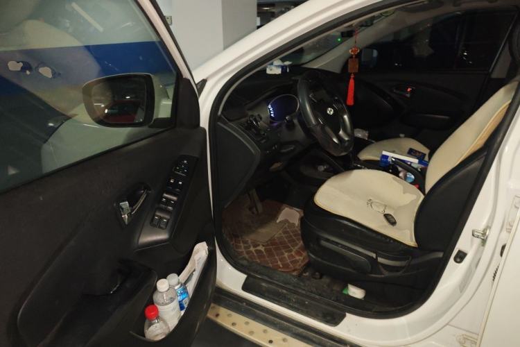 Used Hyundai ix35 2013 2.0L Automatic Two-Wheel Drive Smart GLS China IV Standard Driver Seat