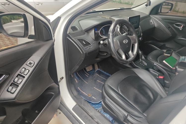 Used Hyundai ix35 2013 2.0L Automatic 2WD Comfort GL China IV Standard Driver Seat
