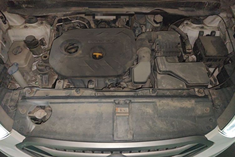 Used Hyundai ix35 2013 2.0L Automatic Two-Wheel Drive Smart GLS China IV Standard Engine Bay
