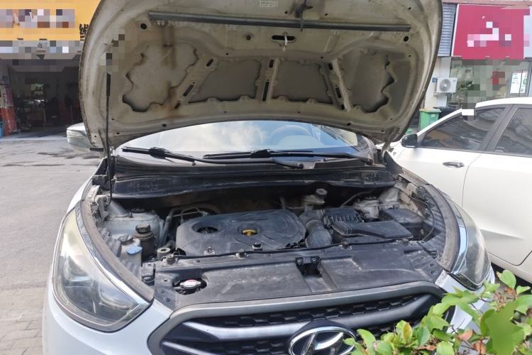 Used Hyundai ix35 2013 2.0L Manual 2WD Comfort GL China IV Standard Engine Bay
