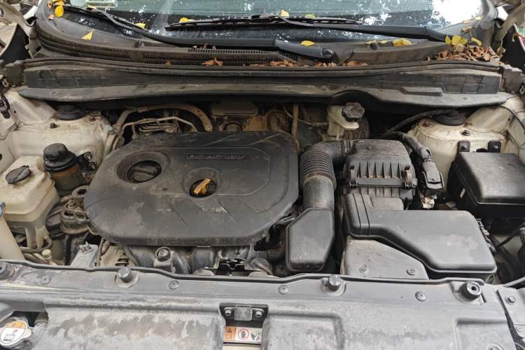 Used Hyundai ix35 2013 2.0L Automatic 2WD Comfort GL China IV Standard Engine Bay