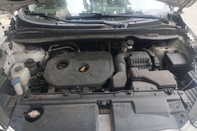 Used Hyundai ix35 2013 2.0L Automatic Two-Wheel Drive Smart GLS China IV Standard Engine Bay