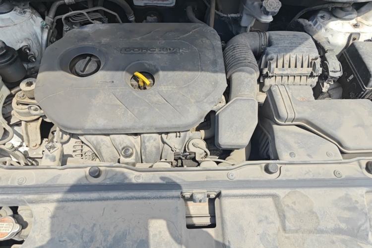Used Hyundai ix35 2013 2.0L Automatic Two-Wheel Drive Smart GLS China IV Standard Engine Bay