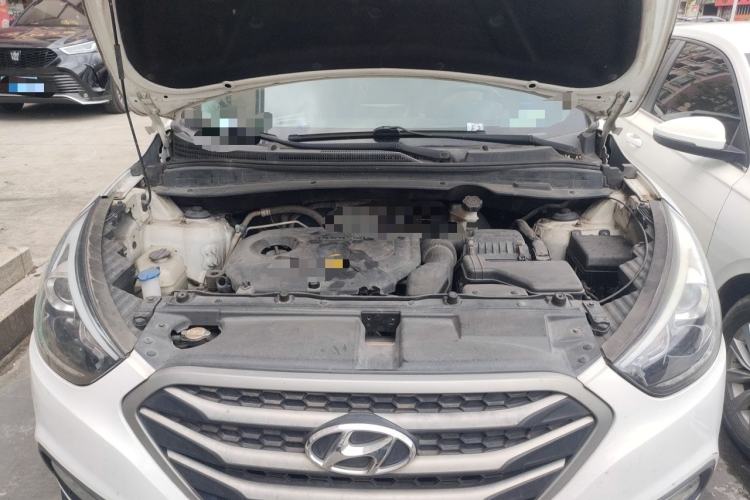 Used Hyundai ix35 2013 2.0L Automatic Two-Wheel Drive Leading GLX China IV Standard Engine Bay