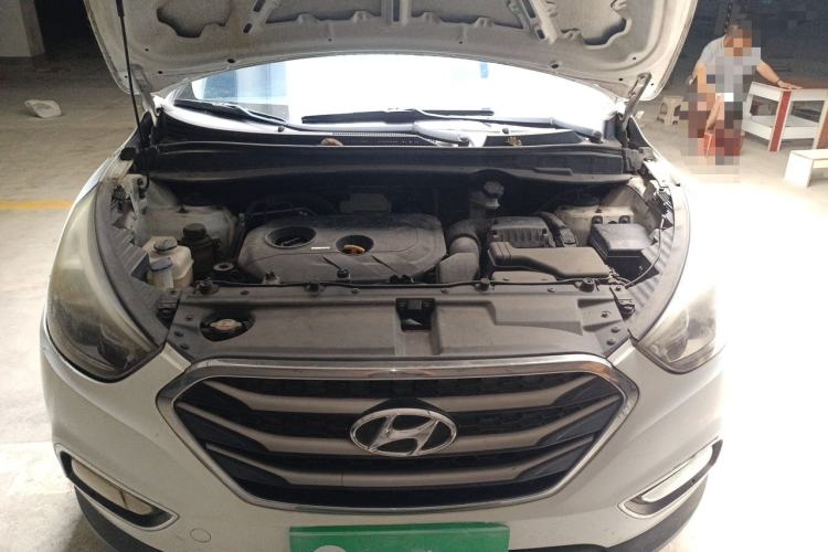 Used Hyundai ix35 2013 2.0L Automatic 2WD Comfort GL China IV Standard Engine Bay