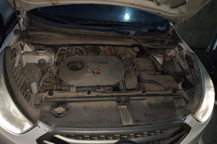 Used Hyundai ix35 2013 2.0L Automatic 2WD Comfort GL China IV Standard Engine Bay