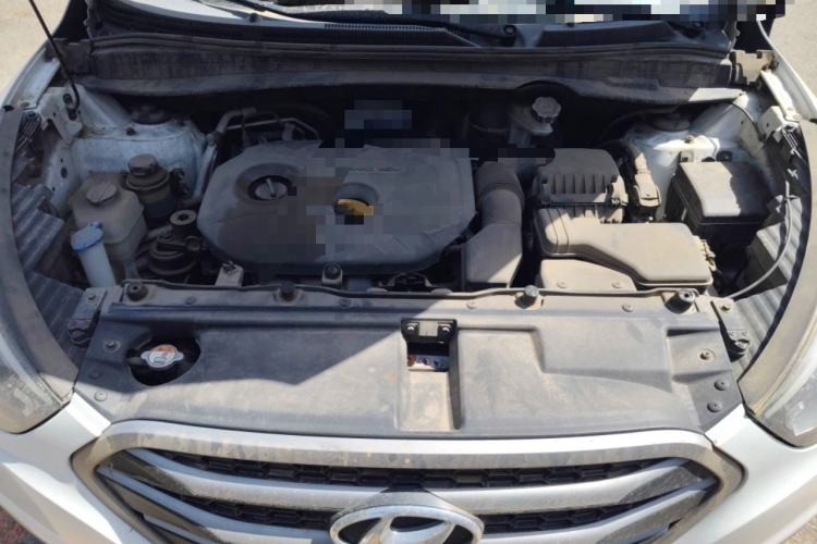 Used Hyundai ix35 2013 2.0L Automatic 2WD Comfort GL China IV Standard Engine Bay