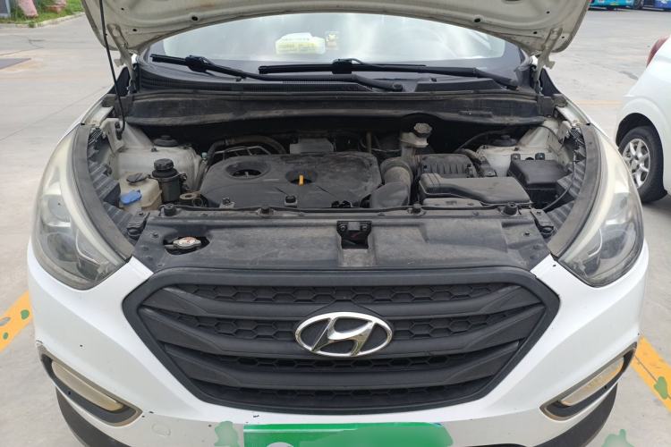 Used Hyundai ix35 2013 2.0L Automatic 2WD Comfort GL China IV Standard Engine Bay