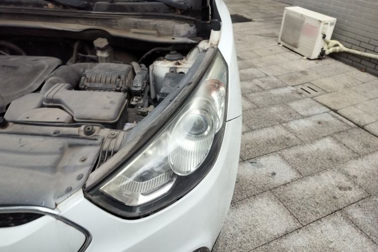 Used Hyundai ix35 2013 2.0L Automatic Two-Wheel Drive Smart GLS China IV Standard Engine Bay Left