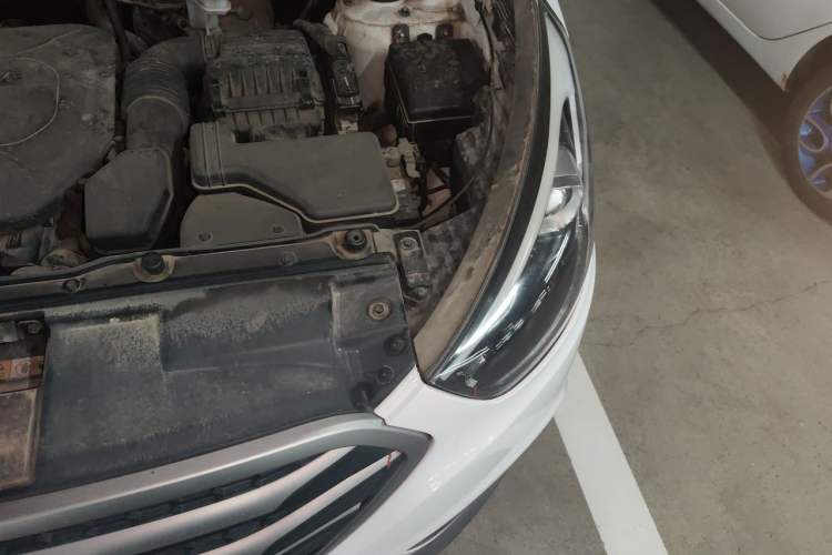 Used Hyundai ix35 2013 2.0L Automatic Two-Wheel Drive Smart GLS China V Standard Engine Bay Left