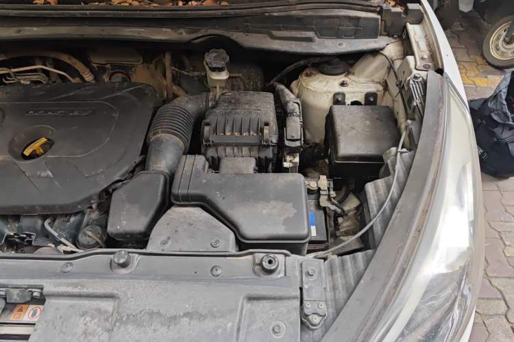 Used Hyundai ix35 2013 2.0L Automatic 2WD Comfort GL China IV Standard Engine Bay Left