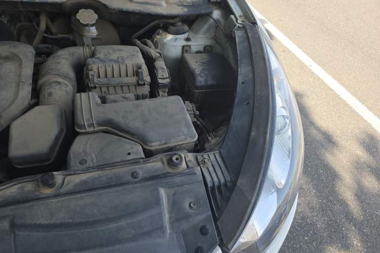 Used Hyundai ix35 2013 2.0L Automatic Two-Wheel Drive Smart GLS China IV Standard Engine Bay Left